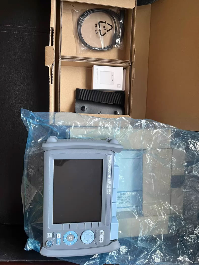 Optical Time Domain Reflectometer Otdr 1310 1550Nm - Original Yokogawa AQ1000 OTDR Optisches Zeitbereichsreflektometer